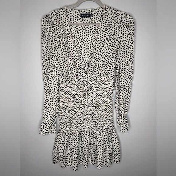 PrettyLittleThing Beige Dalmatian Print Shirred Frill Hem Bodycon Dress - Picture 4 of 6
